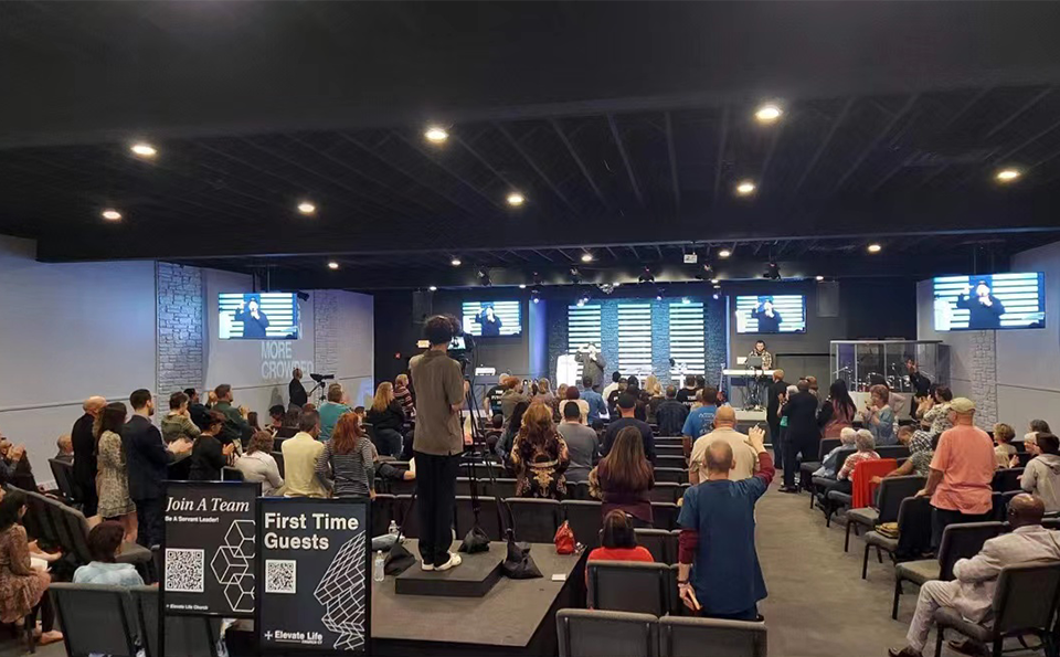Church Services in Connecticut, USA